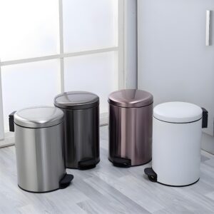 wire form used in Trash bin